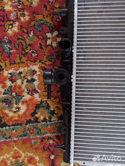 Радиатор на mazda