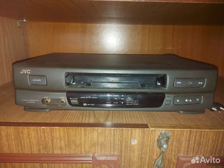 Видеомагнитофон jvc