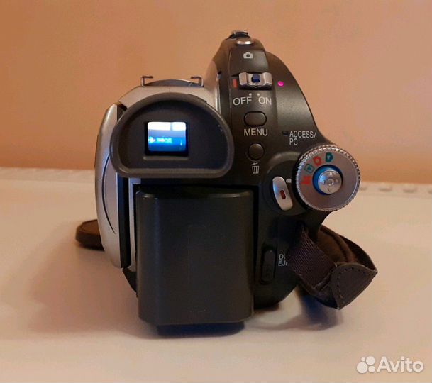 Видеокамера Panasonic VDR-D220