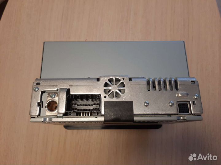 Автомагнитола Clarion 2685h-b