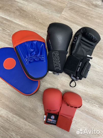 Боксерские перчатки, краги карате, лапы