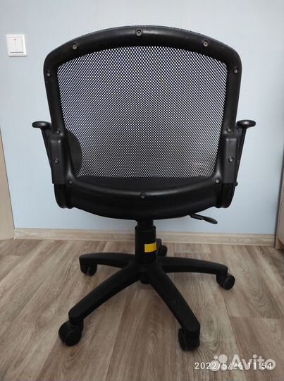 Компьютерное кресло