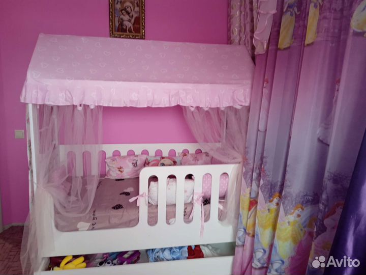 Детская кровать домик с матрасом