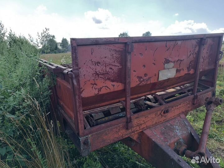 Разбрасыватель удобрений Ригасельмаш РОУ-6, 1990