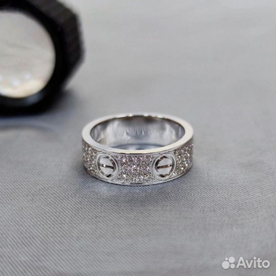 Кольцо Cartier Love, белое золото 0,7ct