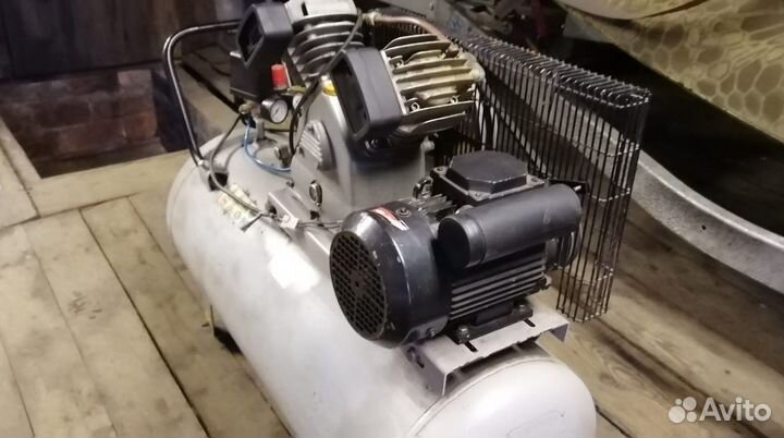 Компрессор воздушный 80 литров