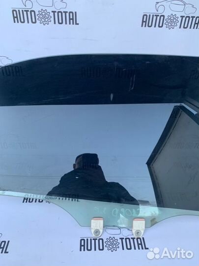 Стекло двери заднее правое Honda Accord 7/ CL9