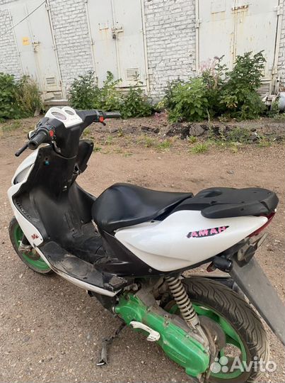 Yamaha aerox 100