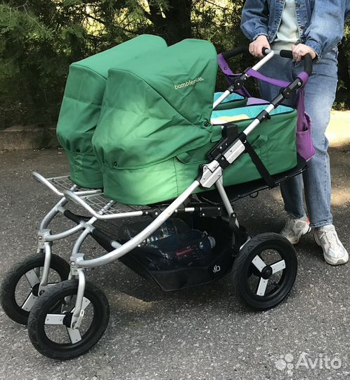 Коляска для двойни bumbleride