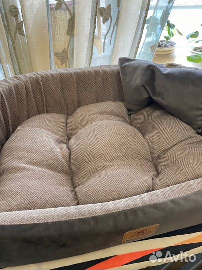 Лежанка для кошек