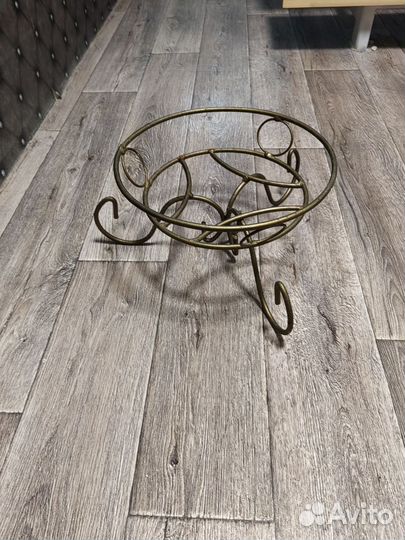 Подставка для цветов напольная металлическая