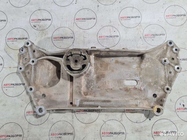 Подрамник передний volkswagen golf