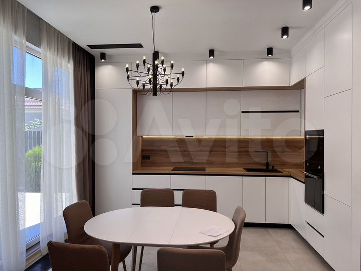 Дом 114 м² на участке 3 сот.