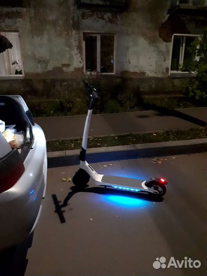 Электросамокат Joyor A3 White