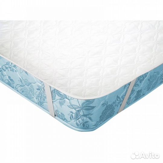 Наматрасники и простыни на резинках(новые)