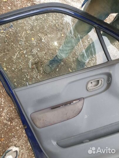 Стеклоподьемник передний на Сузуки wagon 1.3