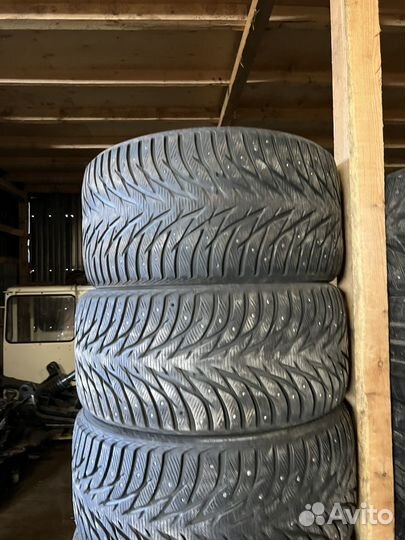 Yokohama Ice Guard IG35 285/35 R21 и 325/30 R21