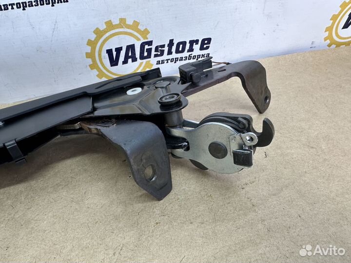 Рычаг стояночного тормоза Audi A4 B7