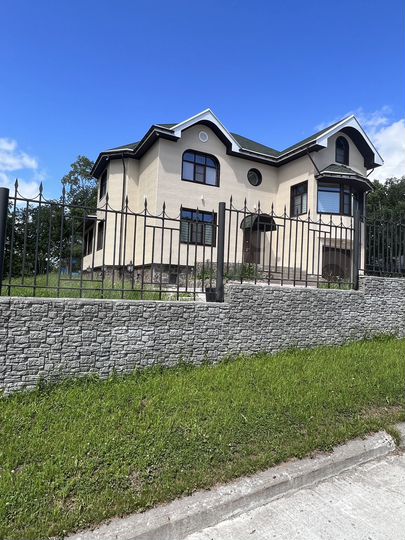 Дом 401 м² на участке 25 сот.