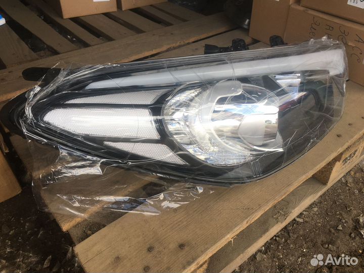 Фара правая kia Cerato 2013