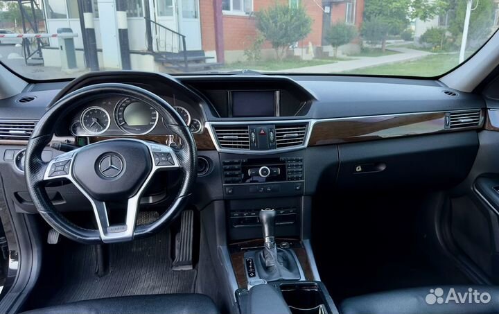 Mercedes-Benz E-класс 1.8 AT, 2010, 212 000 км