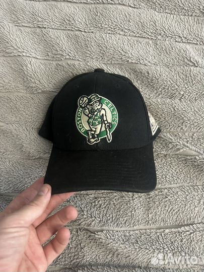 Бейсболка Boston mitchell