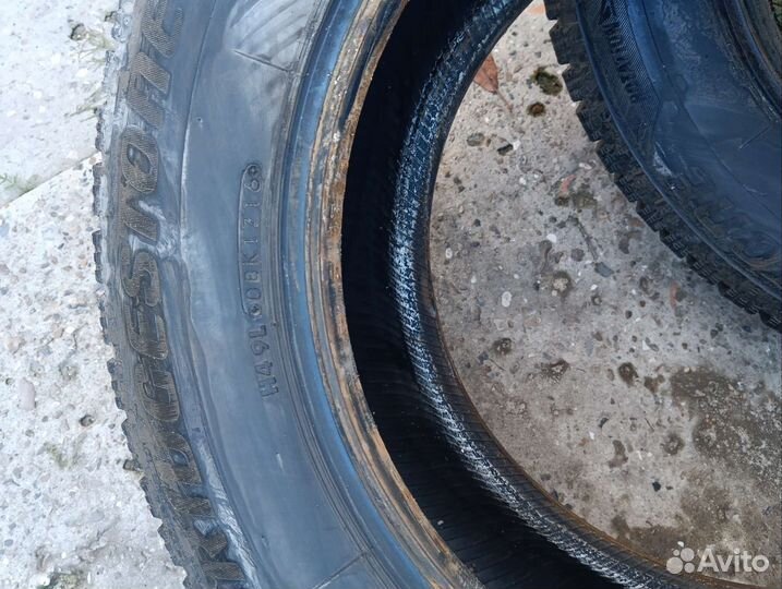 Bridgestone Blizzak Spike-02 20.5/65 R15 94