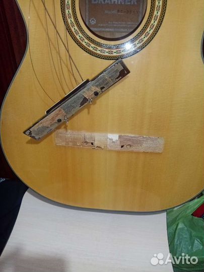 Акустическая гитара