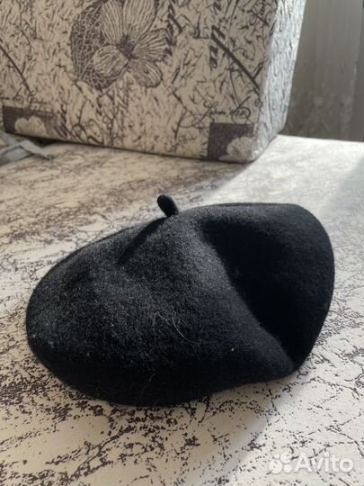 Берет женский черный