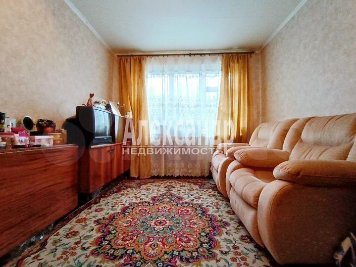 2-к. квартира, 53,3 м², 1/5 эт.