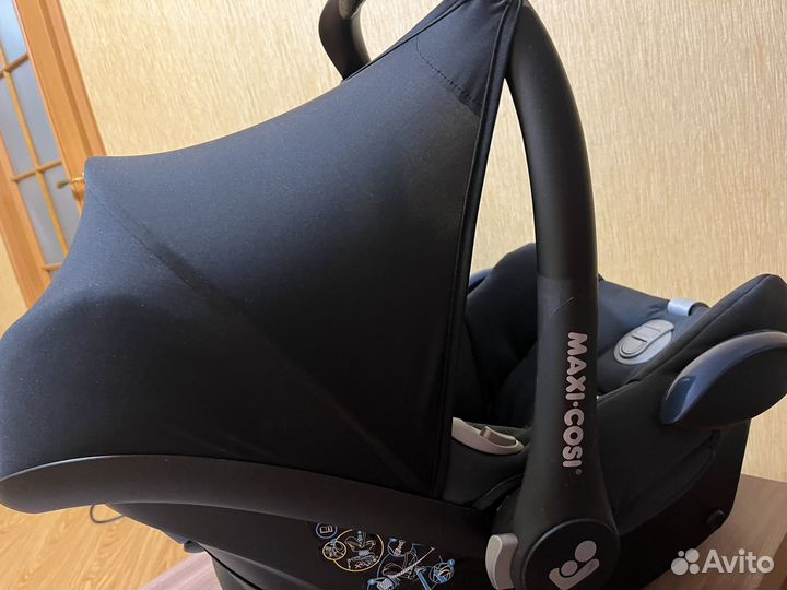 Автолюлька Maxi-Cosi CabrioFix Essential Black