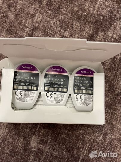 Линзы контактные