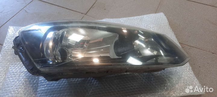 Передние фары на volkswagen polo седан