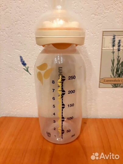 Бутылочка Medela со смартсоской Calma (250 мл)