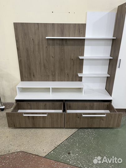 Тв тумба со щитом