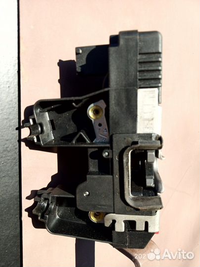 Запчасти на opel zafira