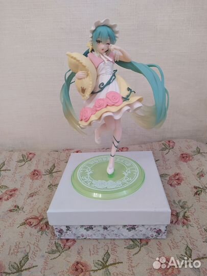 Фигурка Hatsune Miku
