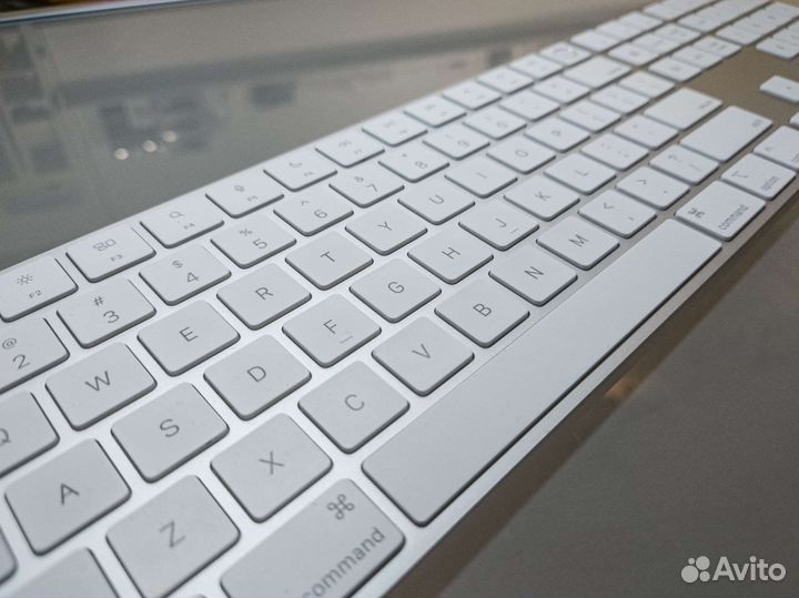 Apple Magic Keyboard 3 Touch ID Numpad Белая US