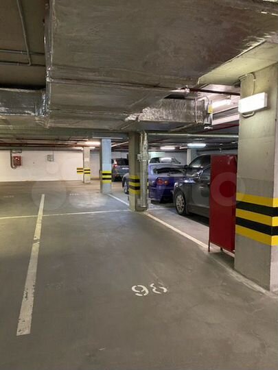 Машиноместо, 15 м²