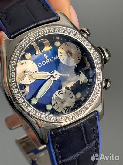 Часы Corum