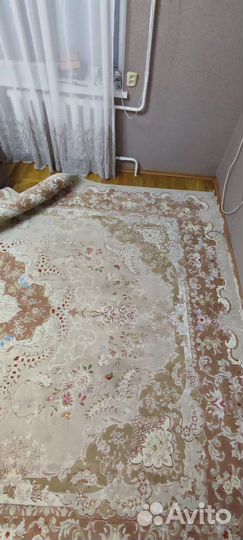 Ковер шерстяной