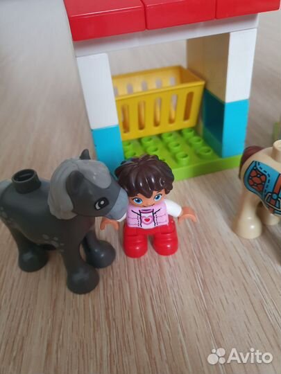 Lego duplo конюшня