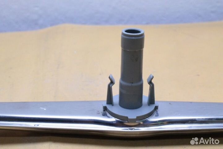 Разбрызгиватель (нижний) Midea 12276000000251 бу