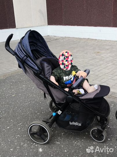 Прогулочная коляска