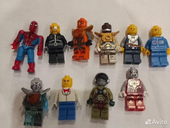 Lego мини фигурки