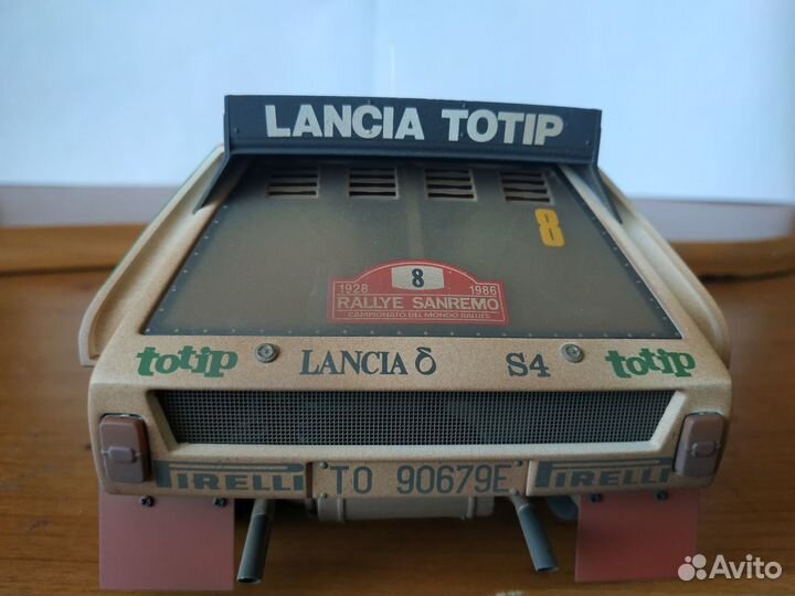 1/18 lancia delta S4 rally SAN remo #8 autoart