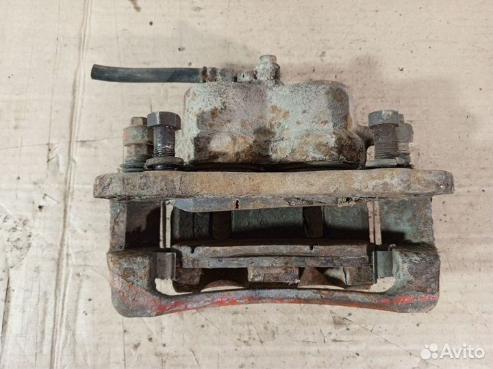 Суппорт тормозной передний Hyundai Santa Fe