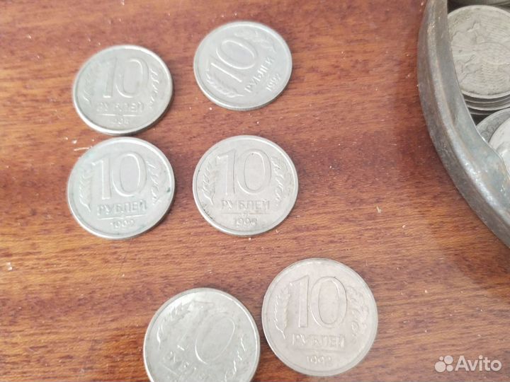 Старинные монеты продаю