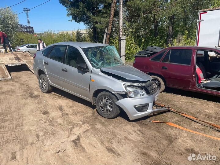 Разбор лада гранта 16 кл