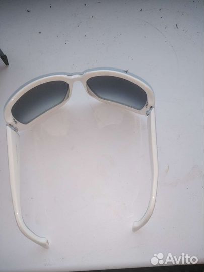 Солнцезащитные очки